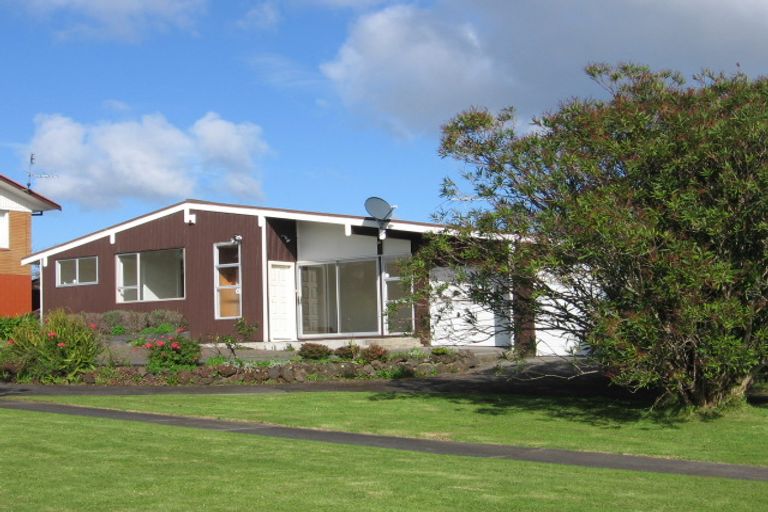 Photo of property in 7 Melissa Place, Farm Cove, Auckland, 2012