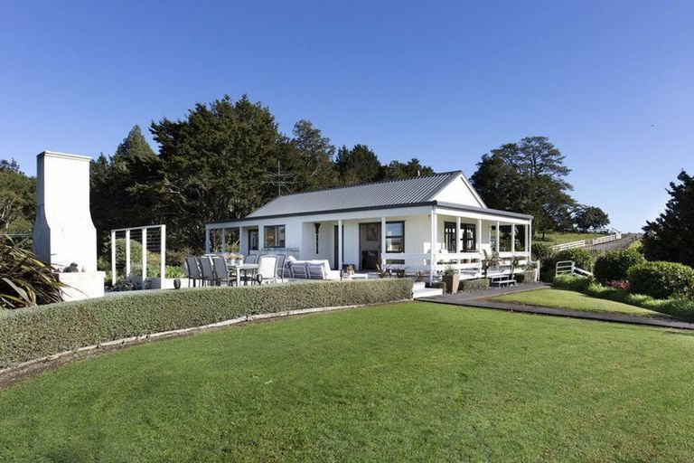 Photo of property in 167 Anderson Road, Helensville, 0875