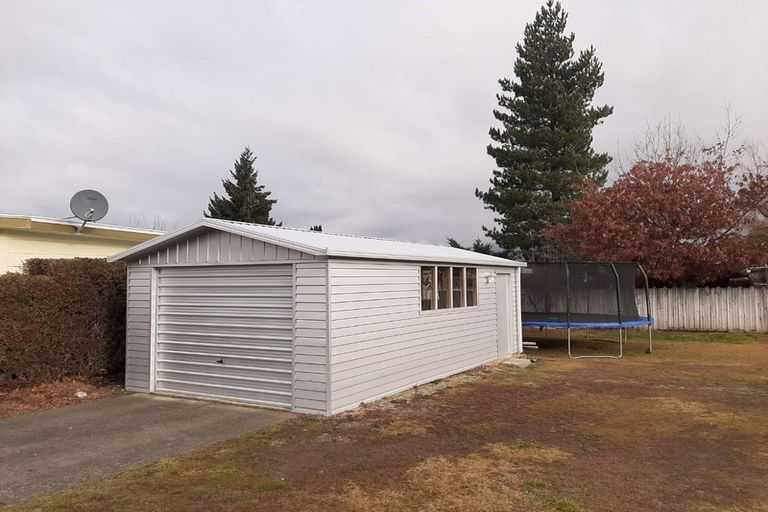 Photo of property in 23 Dunstan Street, Clyde, 9330