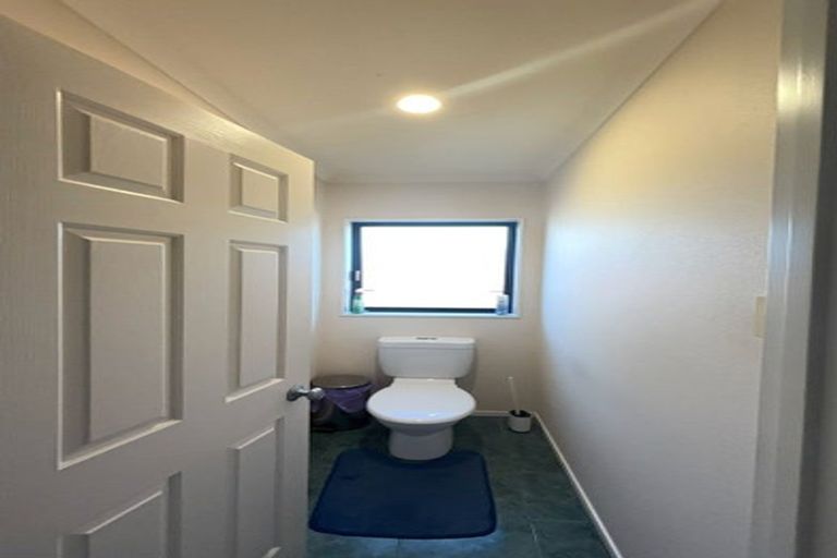 Photo of property in 37 De Menech Grove, Avalon, Lower Hutt, 5011