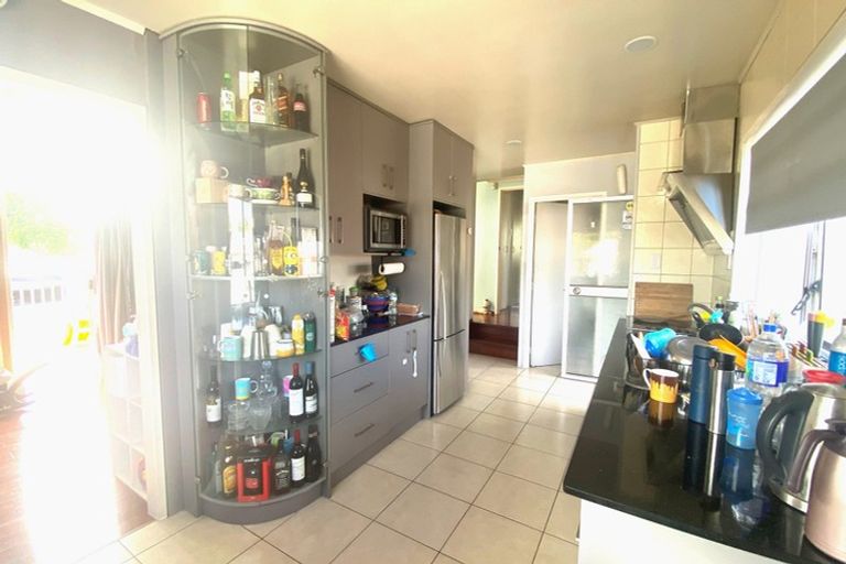 Photo of property in 2 Damson Place, Bucklands Beach, Auckland, 2012