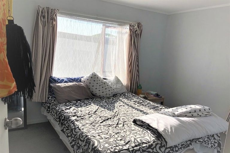 Photo of property in 1/21 Solveig Place, Randwick Park, Auckland, 2105