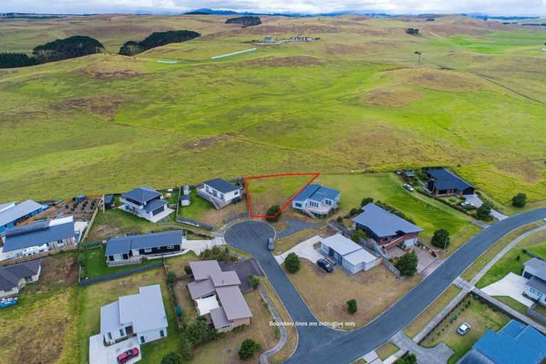Photo of property in 6 Tua Tua Place, Baylys Beach, Dargaville, 0377