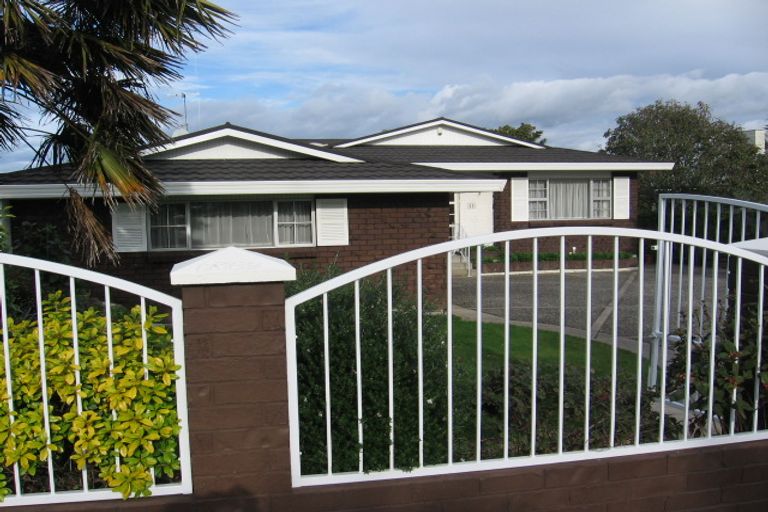 Photo of property in 59 Forest Lake Road, Forest Lake, Hamilton, 3200