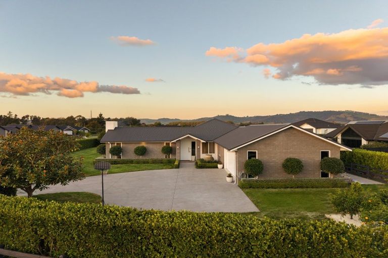 Photo of property in 26 Mike Smith Drive, Cambridge, 3434