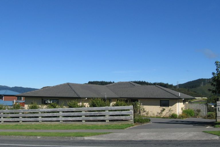 Photo of property in 65 Kirton Drive, Riverstone Terraces, Upper Hutt, 5018