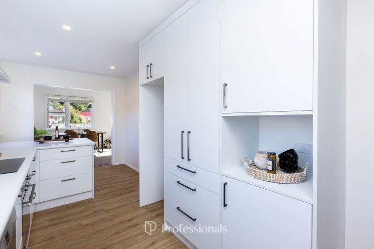 Photo of property in 56 Thomas Street, Stokes Valley, Lower Hutt, 5019