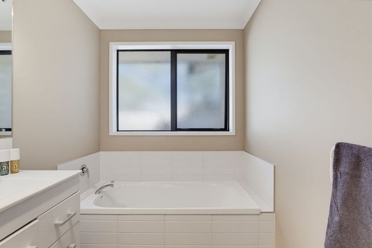 Photo of property in 364 One Tree Point Road, One Tree Point, 0118