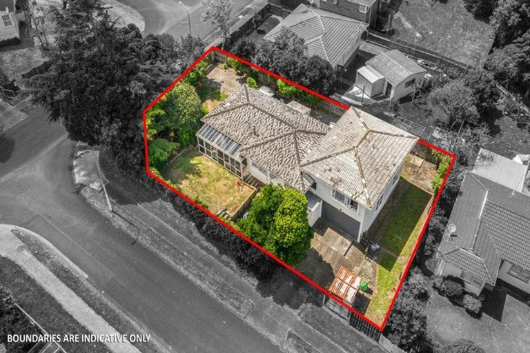 Photo of property in 31 Hobart Crescent, Wattle Downs, Auckland, 2103