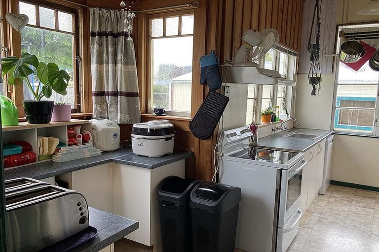 Photo of property in 34 Cloten Road, Stratford, 4332