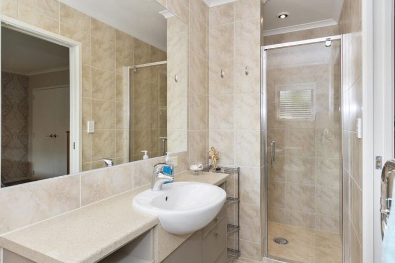 Photo of property in 34 Saint Heliers Place, Papamoa Beach, Papamoa, 3118