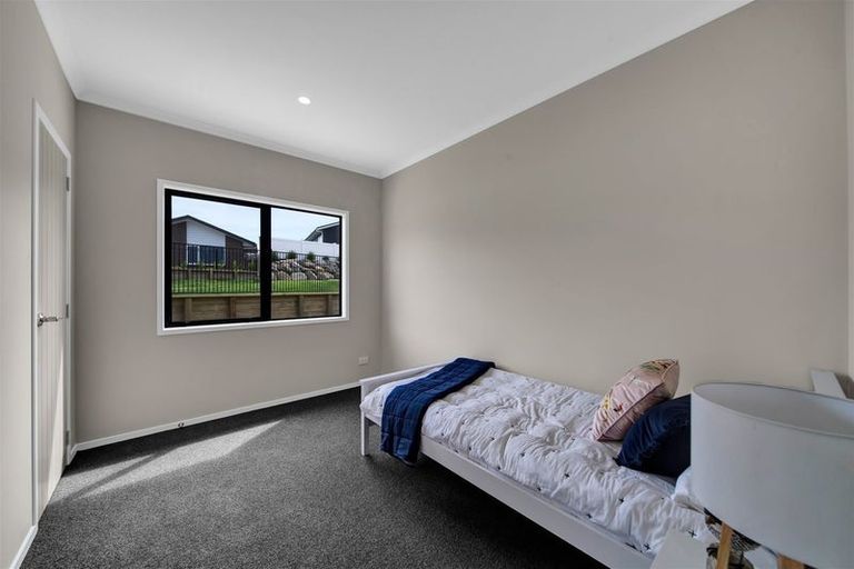 Photo of property in 5 Hinz Lane, Bell Block, New Plymouth, 4312