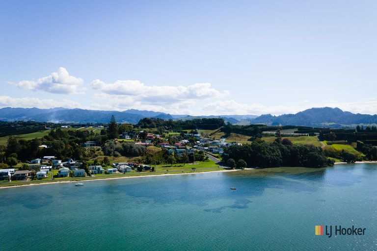 Photo of property in 30a Harbour View Road, Tahawai, Katikati, 3170