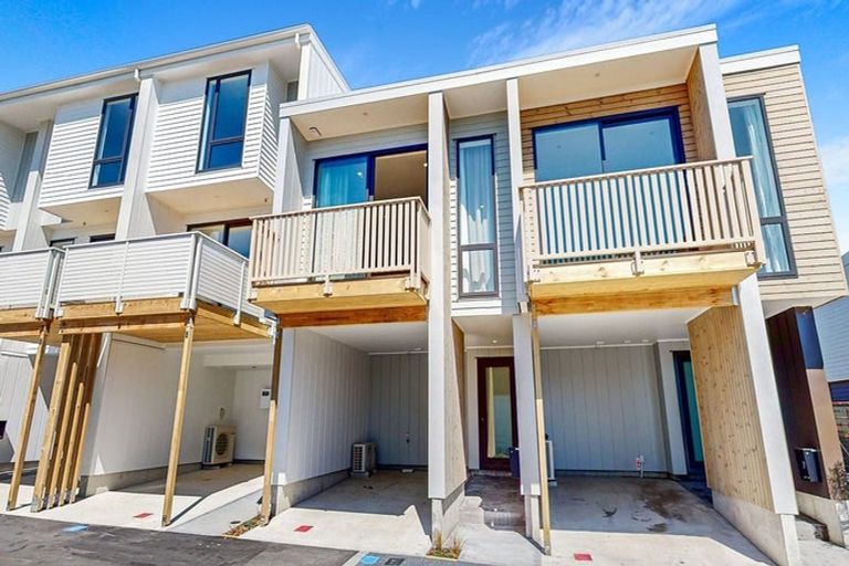 Photo of property in 27 Kamahi Place, Paraparaumu, 5032