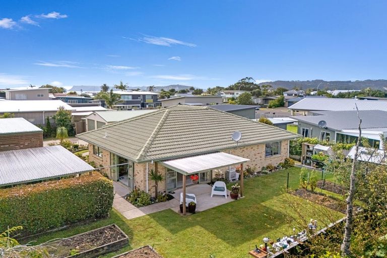Photo of property in 14 Pacific Place, Whitianga, 3510
