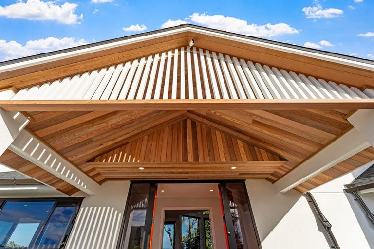 Photo of property in 75 Tiri Road, Manly, Whangaparaoa, 0930