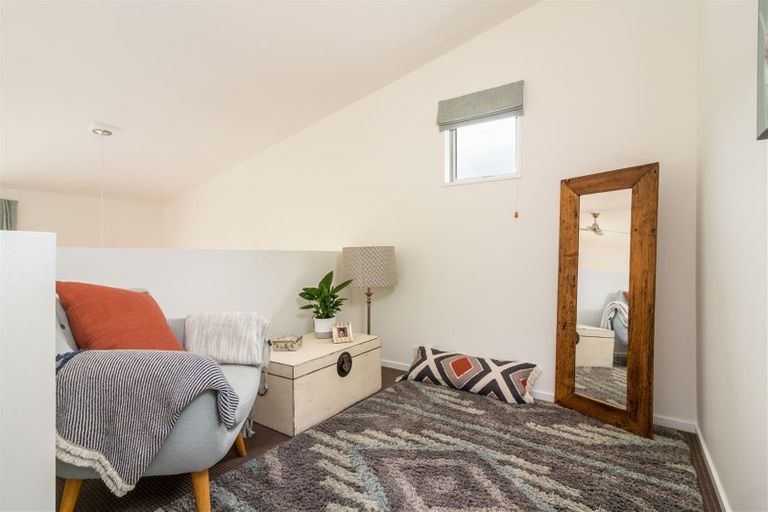 Photo of property in 18 Dalefield Drive, Cashmere, Christchurch, 8022