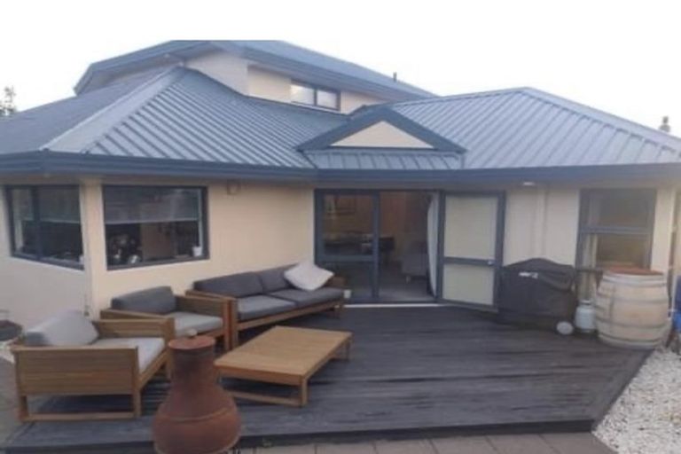 Photo of property in 81b Brooklands Road, Brooklands, New Plymouth, 4310