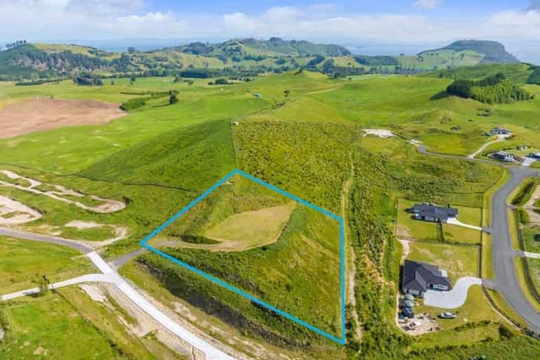 Photo of property in 44 King Road, Kinloch, Taupo, 3385