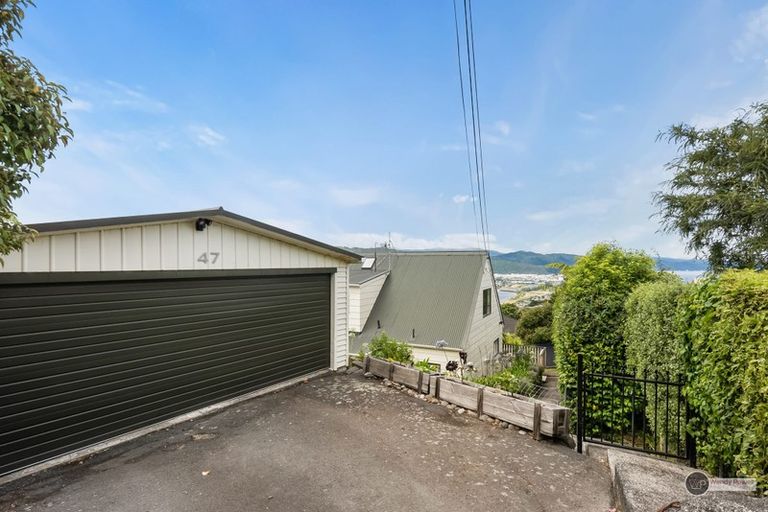 Photo of property in 47 Pokohiwi Road, Normandale, Lower Hutt, 5010