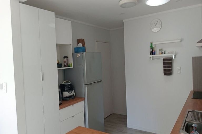 Photo of property in 3/223 Birkdale Road, Birkdale, Auckland, 0626