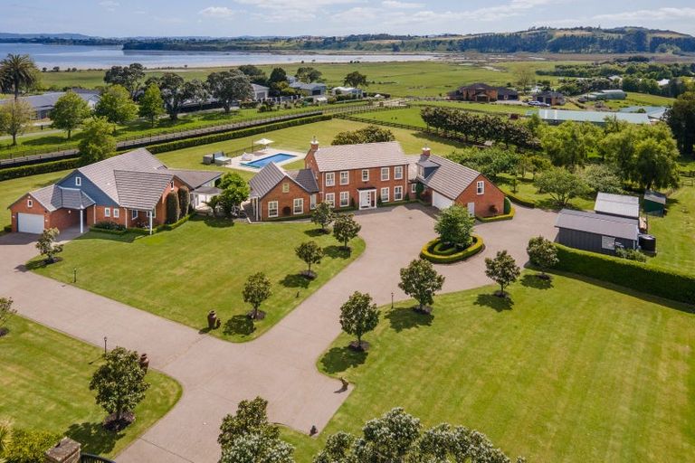 Photo of property in 287 Clifton Road, Whitford, Howick, 2571