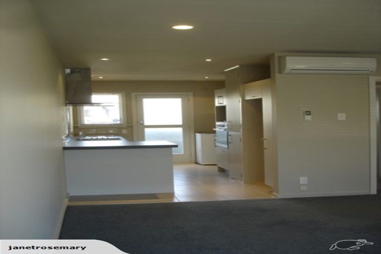 Photo of property in 3/69 Champion Street, Edgeware, Christchurch, 8013