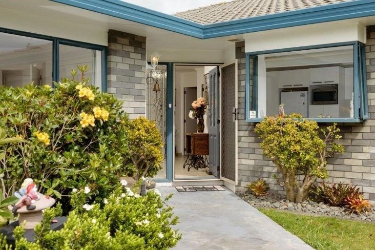 Photo of property in 30 Oleander Lane, Mount Maunganui, 3116