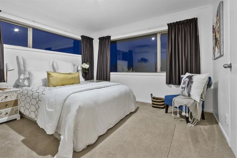Photo of property in 75 Sartors Avenue, Browns Bay, Auckland, 0630