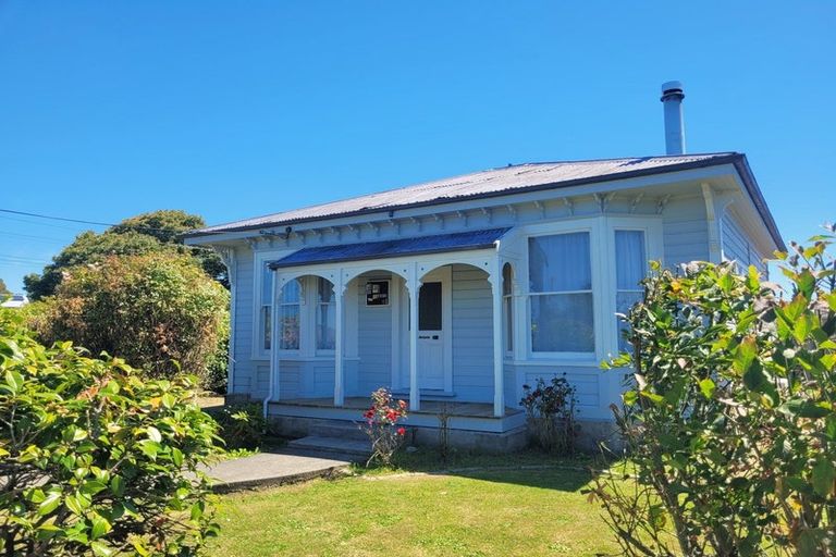 Photo of property in 1 Seddon Street, Temuka, 7920