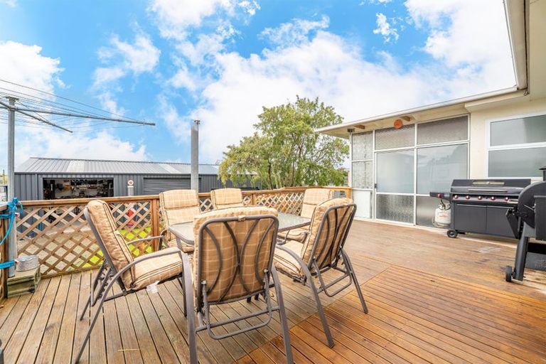 Photo of property in 21 Weston Road, Holmes Hill, Oamaru, 9401