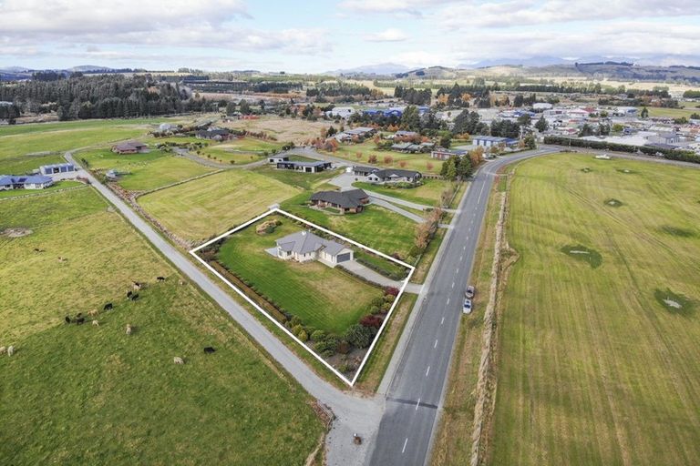 Photo of property in 30 Oraka Street, Te Anau, 9600