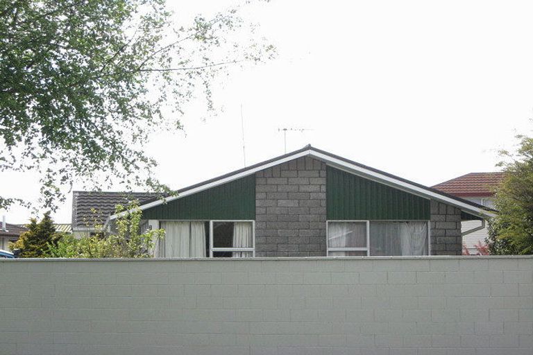 Photo of property in 198 Grimseys Road, Redwood, Christchurch, 8051