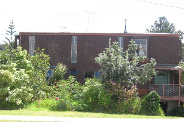 Photo of property in 116 Saddleback Rise, Murrays Bay, Auckland, 0630