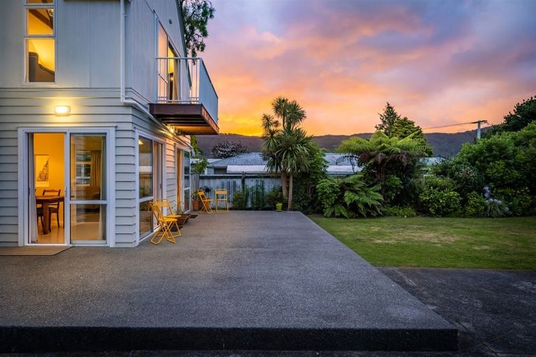 Photo of property in 15 Poole Crescent, Wainuiomata, Lower Hutt, 5014