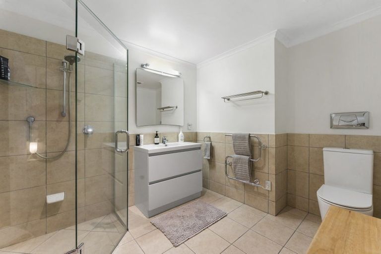 Photo of property in 210/136 Marine Parade, Mount Maunganui, 3116