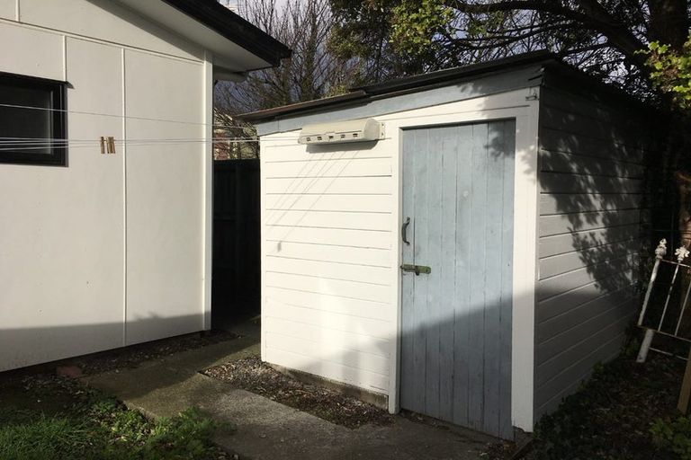 Photo of property in 2/141 Peverel Street, Riccarton, Christchurch, 8041