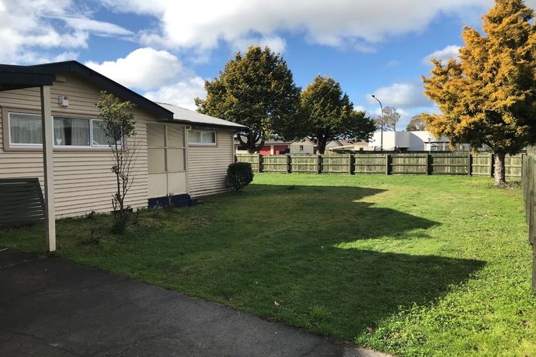 Photo of property in 25 Robertson Street, Glenholme, Rotorua, 3010