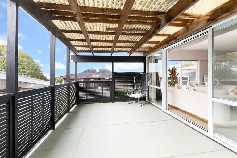 Photo of property in 57 Forrest Hill Road, Milford, Auckland, 0620