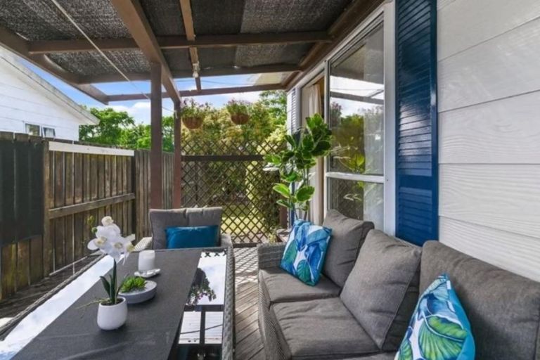 Photo of property in 43a Aquarius Drive, Kawaha Point, Rotorua, 3010