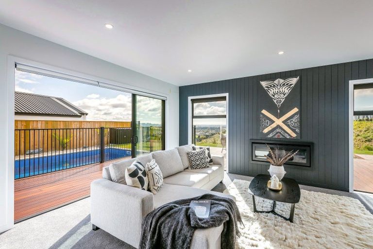 Photo of property in 70 Katania Heights, Brightwater, 7022