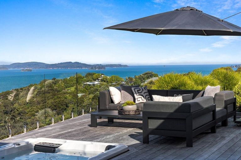 Photo of property in 8 Kotare Place, Sandspit, Warkworth, 0982