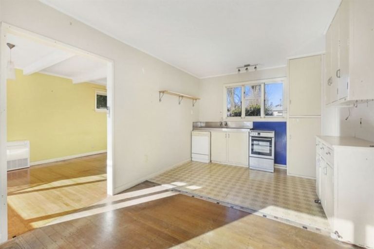 Photo of property in 47 Wainoni Road, Wainoni, Christchurch, 8061