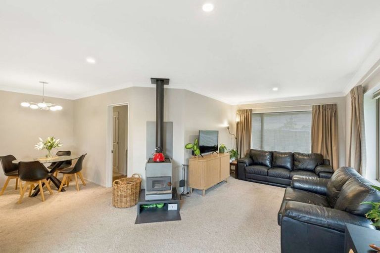 Photo of property in 70 Pentecost Road, Rangiora, 7400