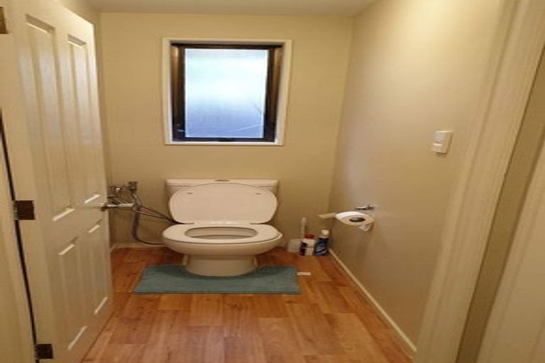 Photo of property in 15 Highland Place, Avonhead, Christchurch, 8042