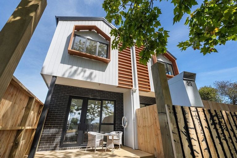 Photo of property in 11/20 Seabrook Avenue, New Lynn, Auckland, 0600