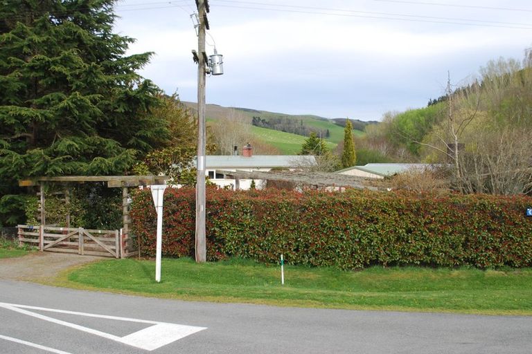 Photo of property in 2 Pareora Ford Road, Taiko, Timaru, 7974