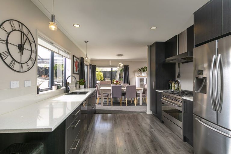 Photo of property in 51 Jadewynn Drive, Massey, Auckland, 0614