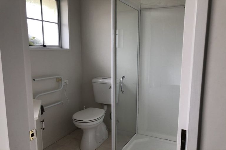 Photo of property in 17 Witbrock Crescent, Burnside, Christchurch, 8053