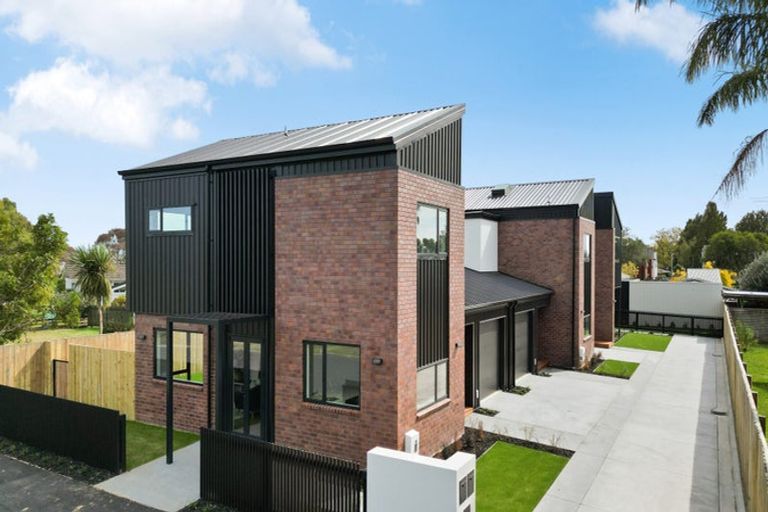 Photo of property in 2/13 Pulham Crescent, Queenwood, Hamilton, 3210